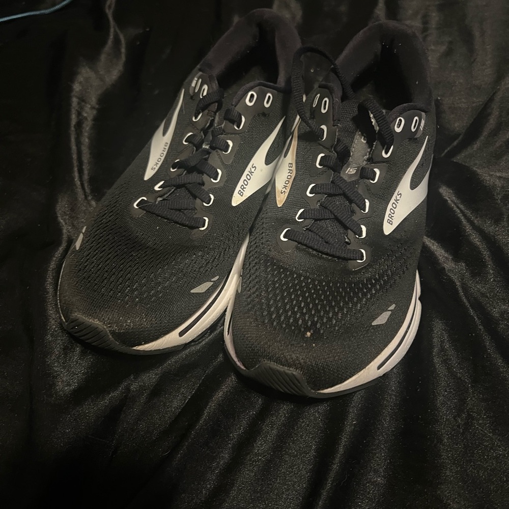 Brooks Black and White Athletic Sneakers